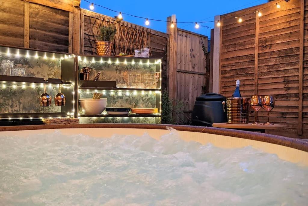 Baker'S Cottage, Urban Spa And Garden Bar Evesham Dış mekan fotoğraf